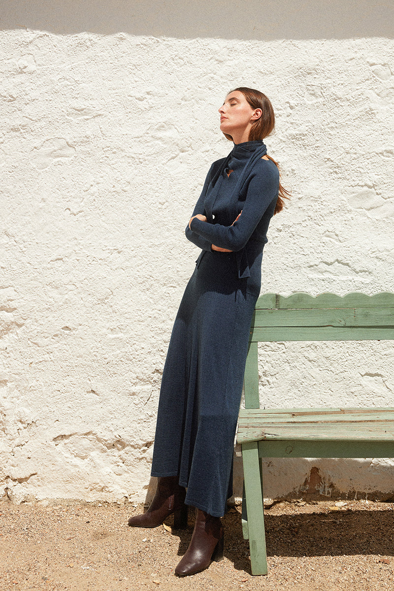 Falda-de-punto-azul-marino