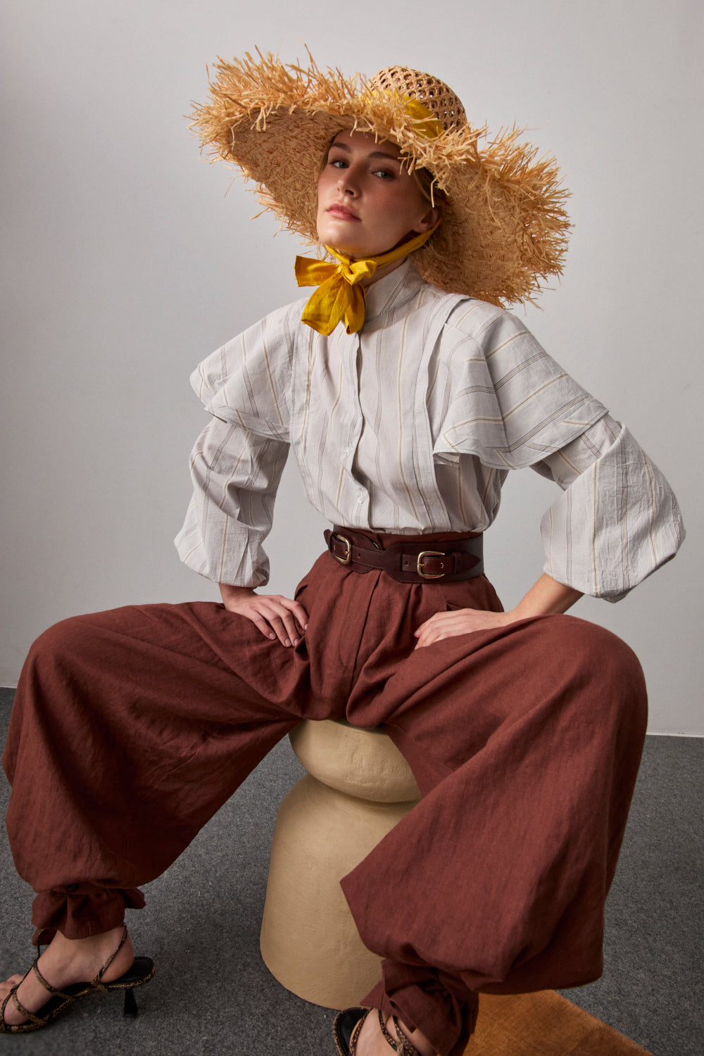 Camisa rayas con volantes en las mangas