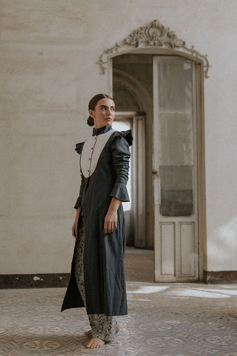 Bata-larga-de-mujer-azul-4