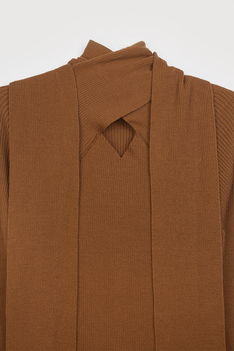 Jersey-cuello-bufanda-color-caramelo 7