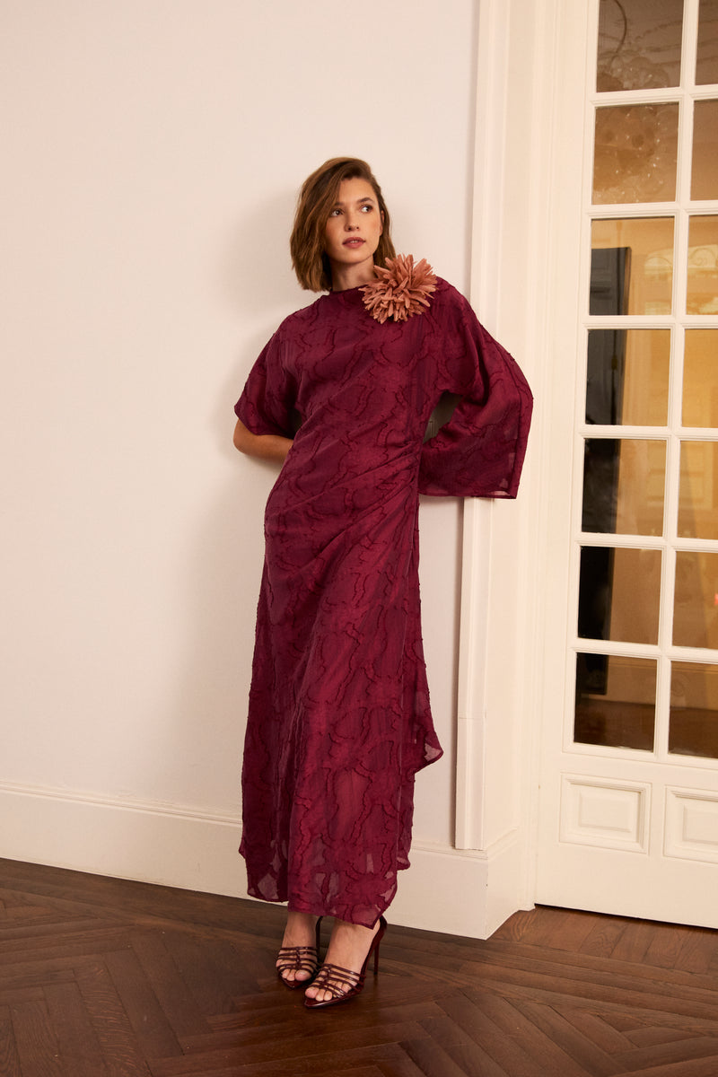 Vestido Fabrizia Guinda de la colección Attico de Vogana