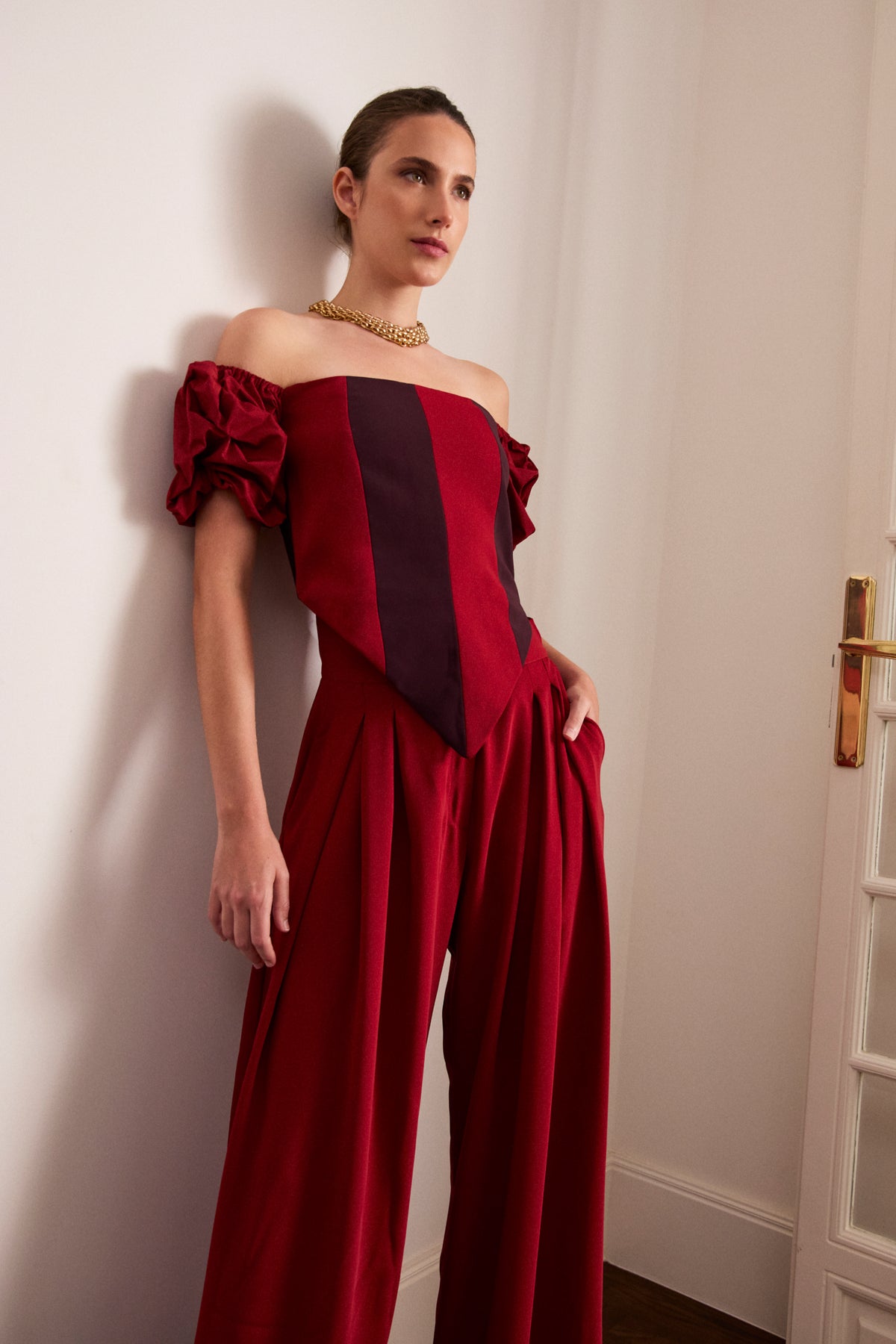 Conjunto elegante para boda en 2026 con Top Carla de Vogana