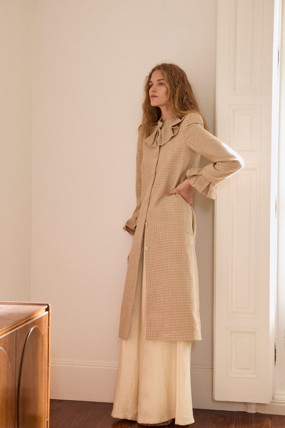 Abrigo Carola Beige de fiesta para mujer de Vogana