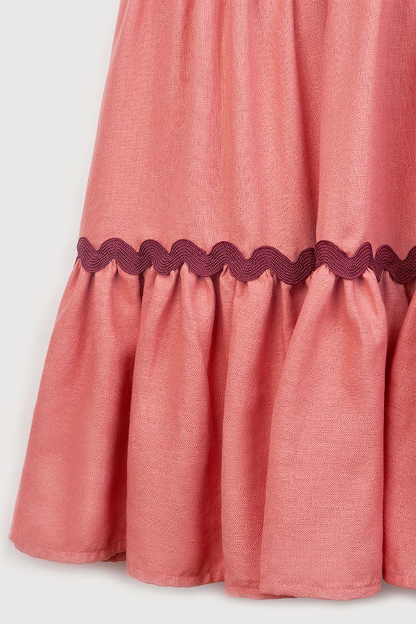 detalle Vestido de fiesta de lino rosa y detalles bordados