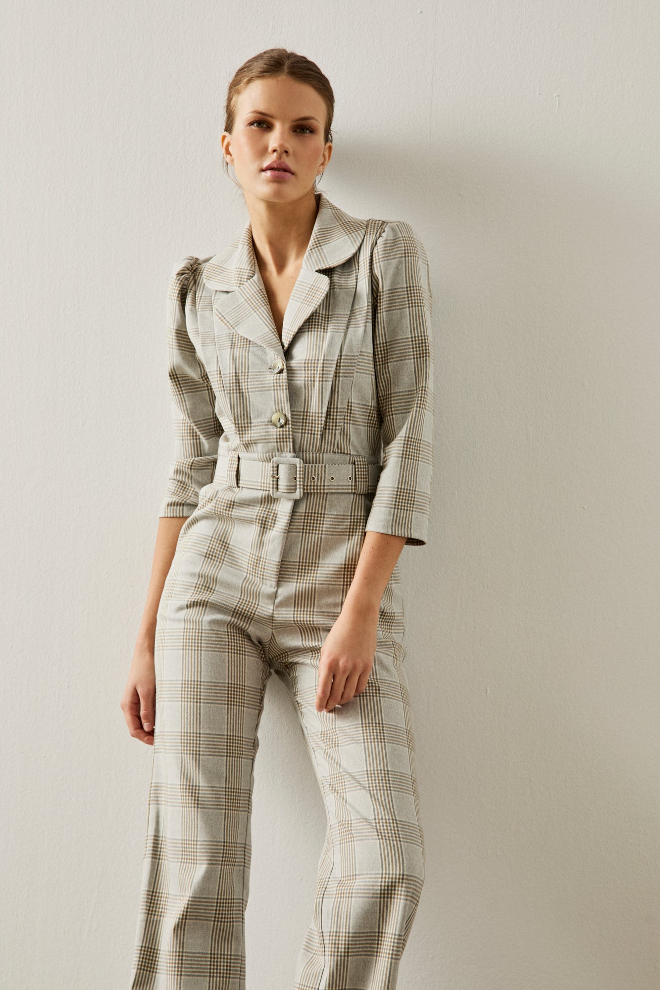 Mono de manga larga gris